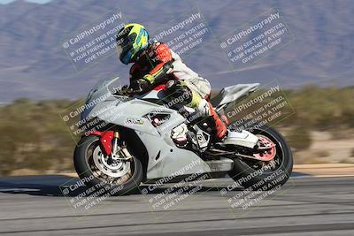 media/Oct-30-2025-Racers Edge (Thu) [[dabbdaf680]]/3-B Group/Session 4 (Turn 9 Side)/